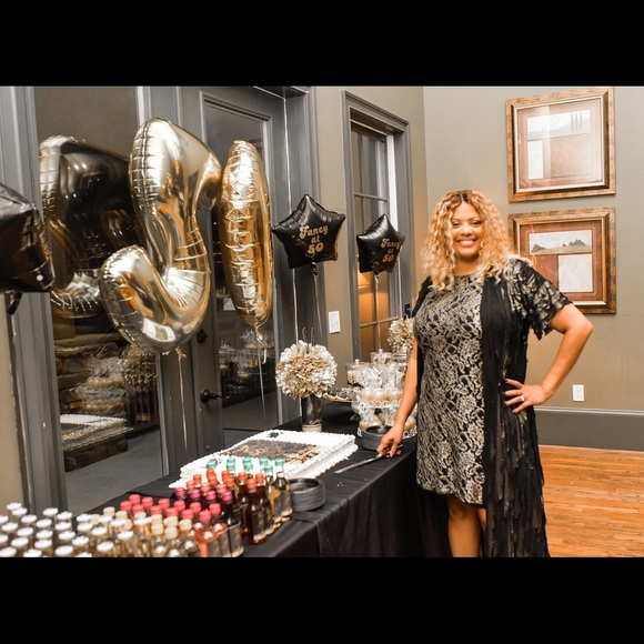 Custom made black and metallic gold duster - Picture 7 of 7